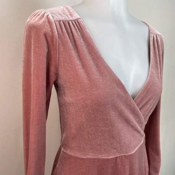 Urban Outfitters Romper XS Dusty Pink Velvet Wrap-Front Long Sleeve Stretch - Picture 4 of 16